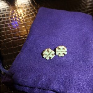 MINT COLORED TORY BURCH LOGO EARRINGS!